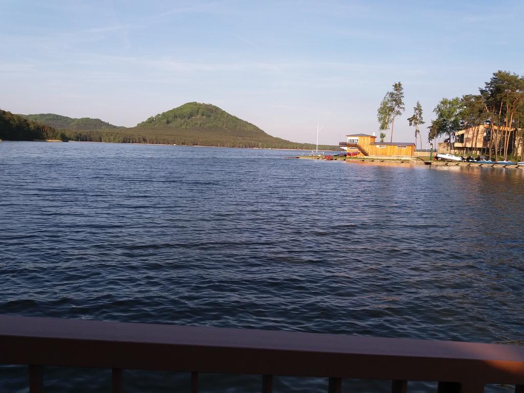 Penzion Diana Machovo Jezero Staré Splavy Zewnętrze zdjęcie